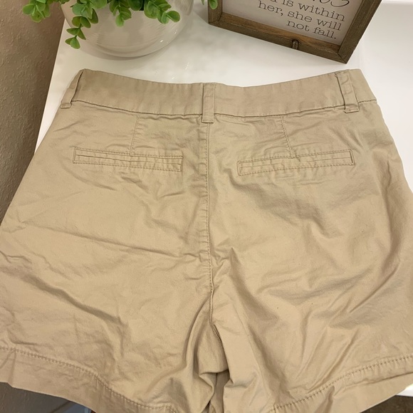 Old Navy Everyday Shorts size 0, 4 inch inseam!! - Picture 2 of 2